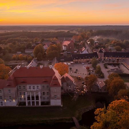 Palac Siemczyno Hotel Eksteriør billede