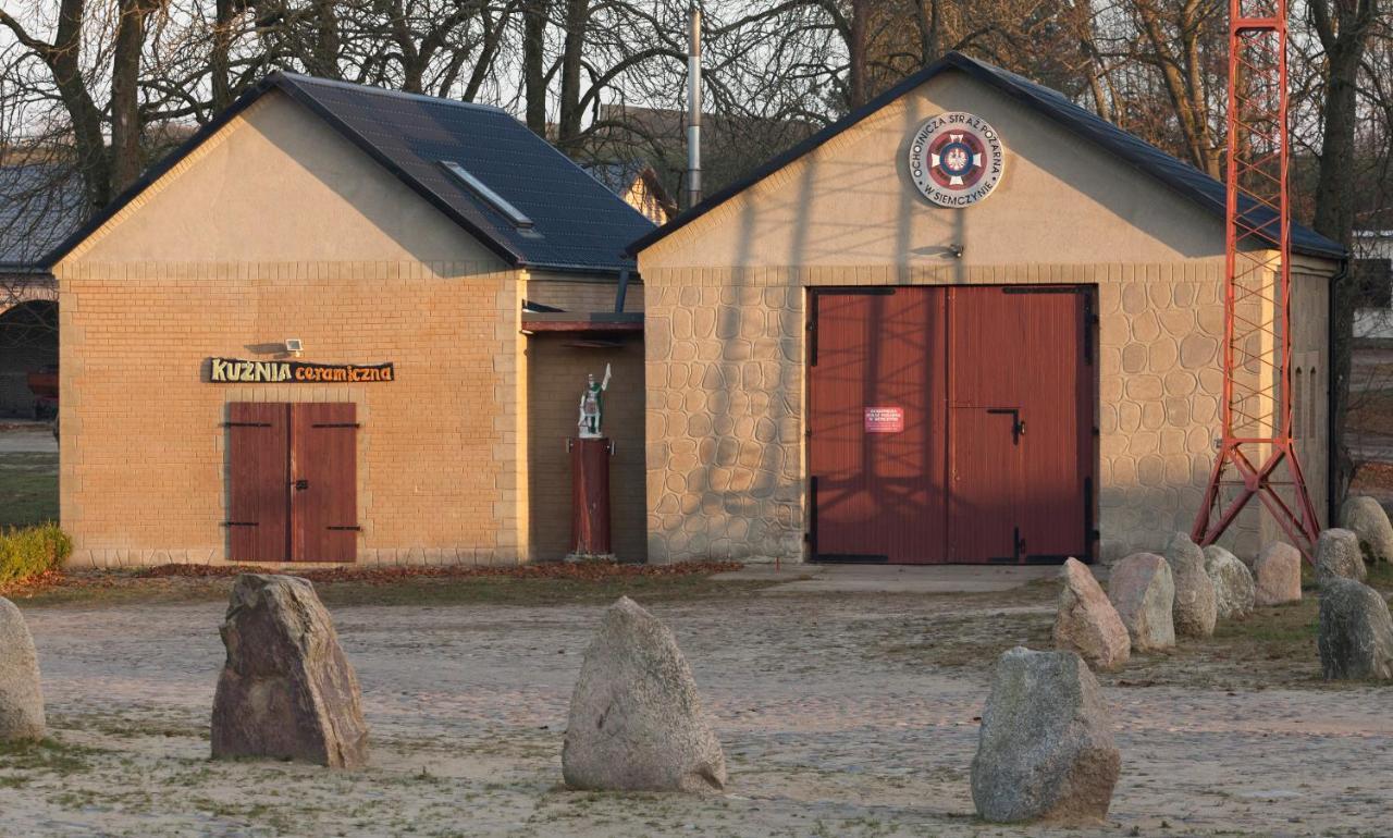 Palac Siemczyno Eksteriør billede